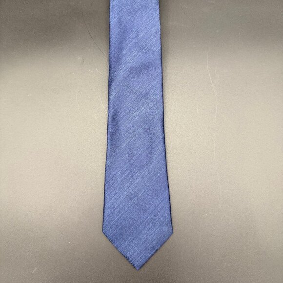 Giorgio Armani Men's Necktie - Picture 1 of 3